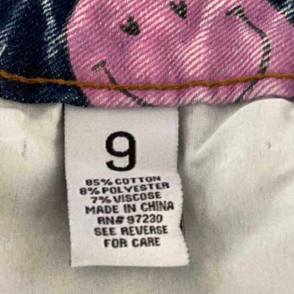 Almost Famous Smiley Face Cut Off Jean Shorts Women’s 9 High Rise Denim - Picture 9 of 9